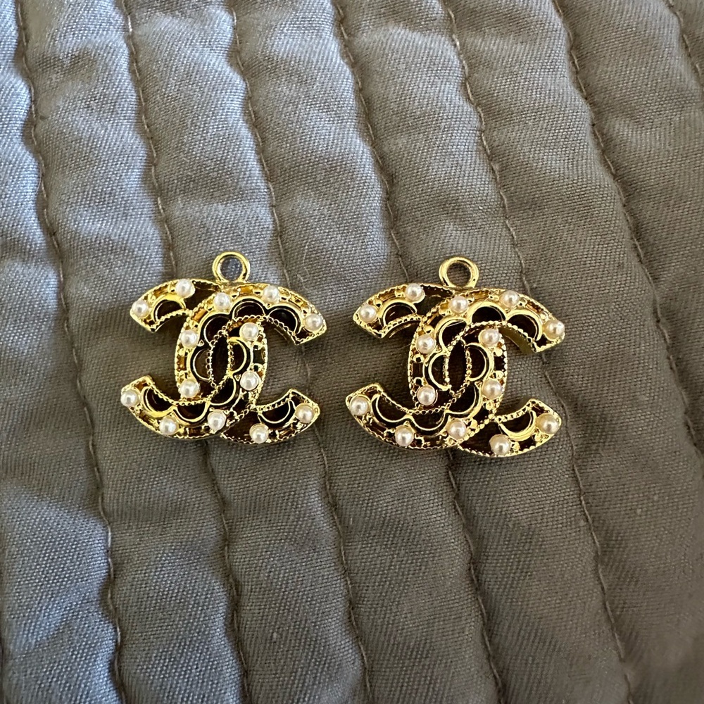 Gold Designer-Inspired Pendant Set